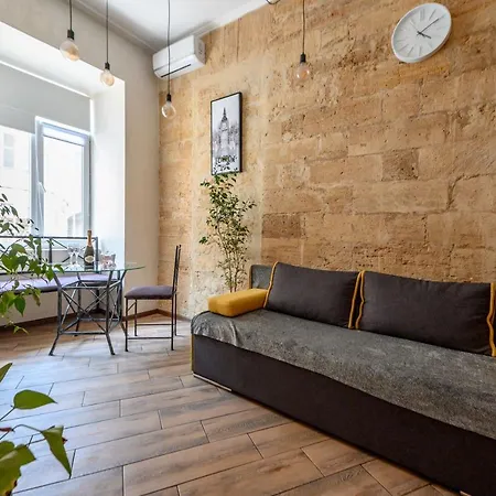 уютная недалеко от дерибасовской Apartment *