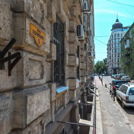 Apartment уютная недалеко от дерибасовской *